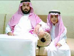 Oğlunu satışa çıkardı