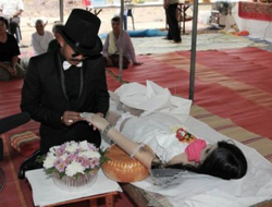 Ölen nişanlısıyla evlendi!