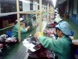 300 işçi intihar tehditinde bulundu