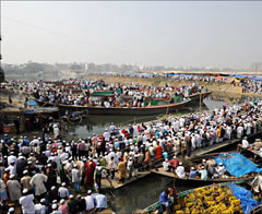 4 milyon kişilik cemaat toplantısı