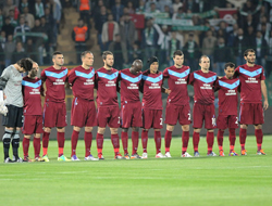 TS maçı öncesi saygı duruşu