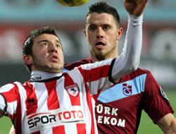 Aykut'tan Zokora ve Burak'a