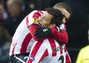 PSV Kaiserslautern ile kapıştı