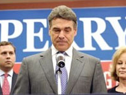 Densiz Vali yarıştan çekildi