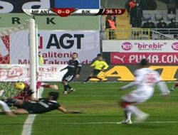 Hakem Antalya'nın golünü vermedi