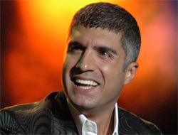 Özcan Deniz'e hapis şoku