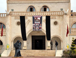 Belediye ve BDP'ye KCK operasyonu