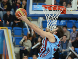 TS Basketbol takımı Mersin'de