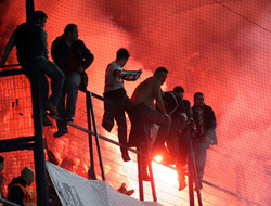 Derbi karıştı! Yaralılar var