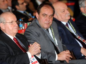 Demirören'i şok eden gözaltılar