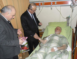 Müftü'den hastalara ziyaret