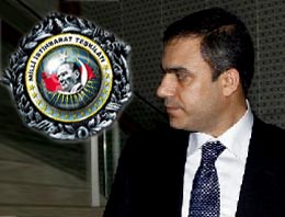 4 MİT'çiye yakalama emri