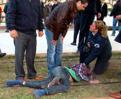 Kadın Polis acıyla yıkıldı