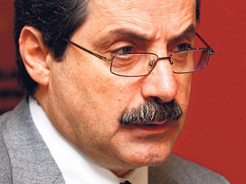 Çelik'ten MİT açıklaması