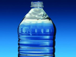 Pet şişe silah oldu!