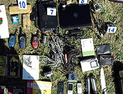 El yapımı 27 bomba bulundu