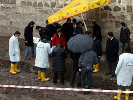 5 kafatası daha bulundu