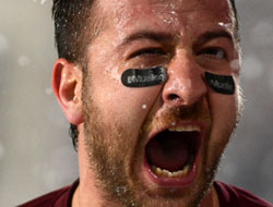 Giray kendini anlattı