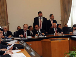 MİT yasası komisyondan geçti