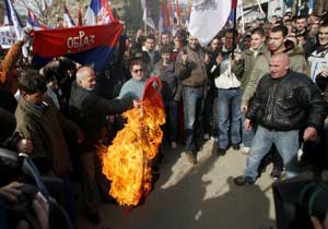 Türk Büyükelçiliğine saldırı