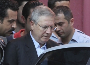 Aklı Şenes Erzik'de kaldı