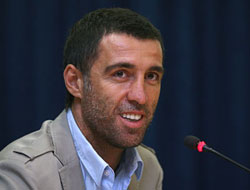 Hakan Şükür bombaladı