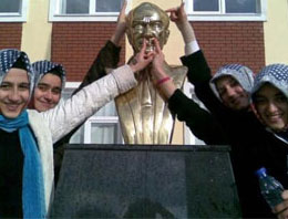 Atatürk'le böyle alay ettiler