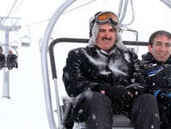 Bakan havada asılı kaldı