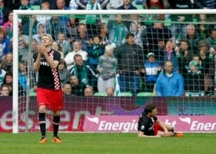 PSV kendi liginde üzgün