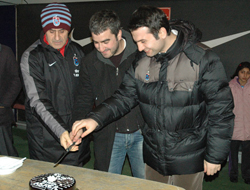 TS'de hem veda hem kutlama