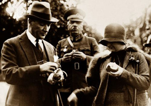 Atatürk'e şok benzetme