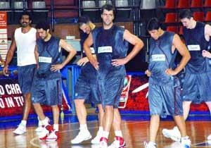 12 Dev Adam Hazır Gibi