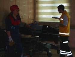 Liselilerin kavgası kanlı bitti