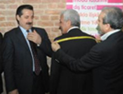 Bakanlardan mezura şov!