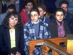 Gençler’e işkence tazminatı