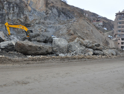 Trabzon Akyazı'ya dinamit şoku