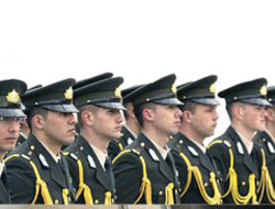 Subaylara erken terhis müjdesi