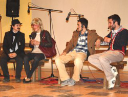 KTÜ'den kahkaha dolu tiyatro