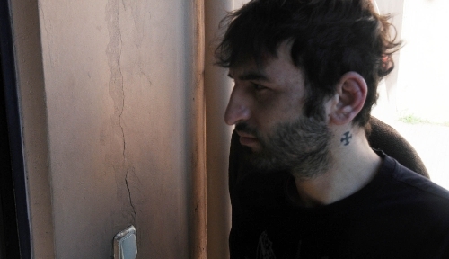 Vahiy geldi öldürdüm...