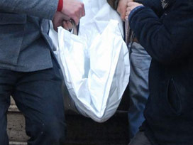 Nehirde ceset bulundu