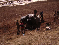 Kaza yaptı donarak öldü