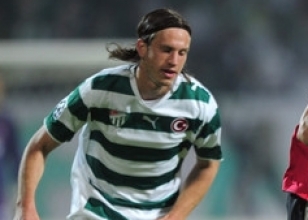 Yıldız futbolcu tuvalette unutuldu