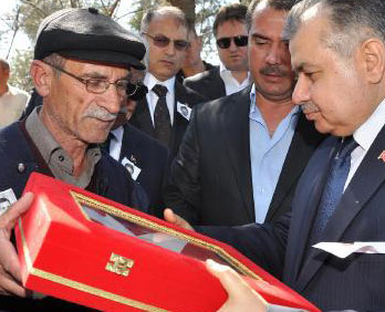 Şehit babası "Bende Kürdüm" dedi