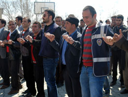 Teröre inat el ele verdiler!