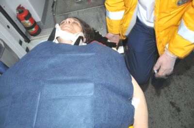 Cinnet geçiren kadın 3.kattan atladı