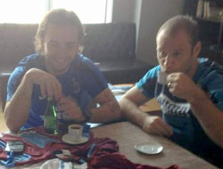 Serkan ve Olcan’ın kahve keyfi