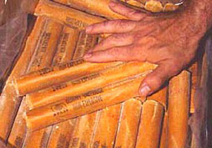 Sokakta dinamit buldular