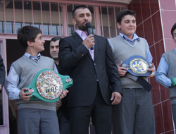 Selçuk Aydın'a büyük ilgi