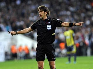 Final'de düdük çalacak hakemler