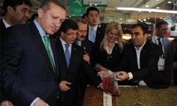 Büyük Pazar'ı ziyaret etti